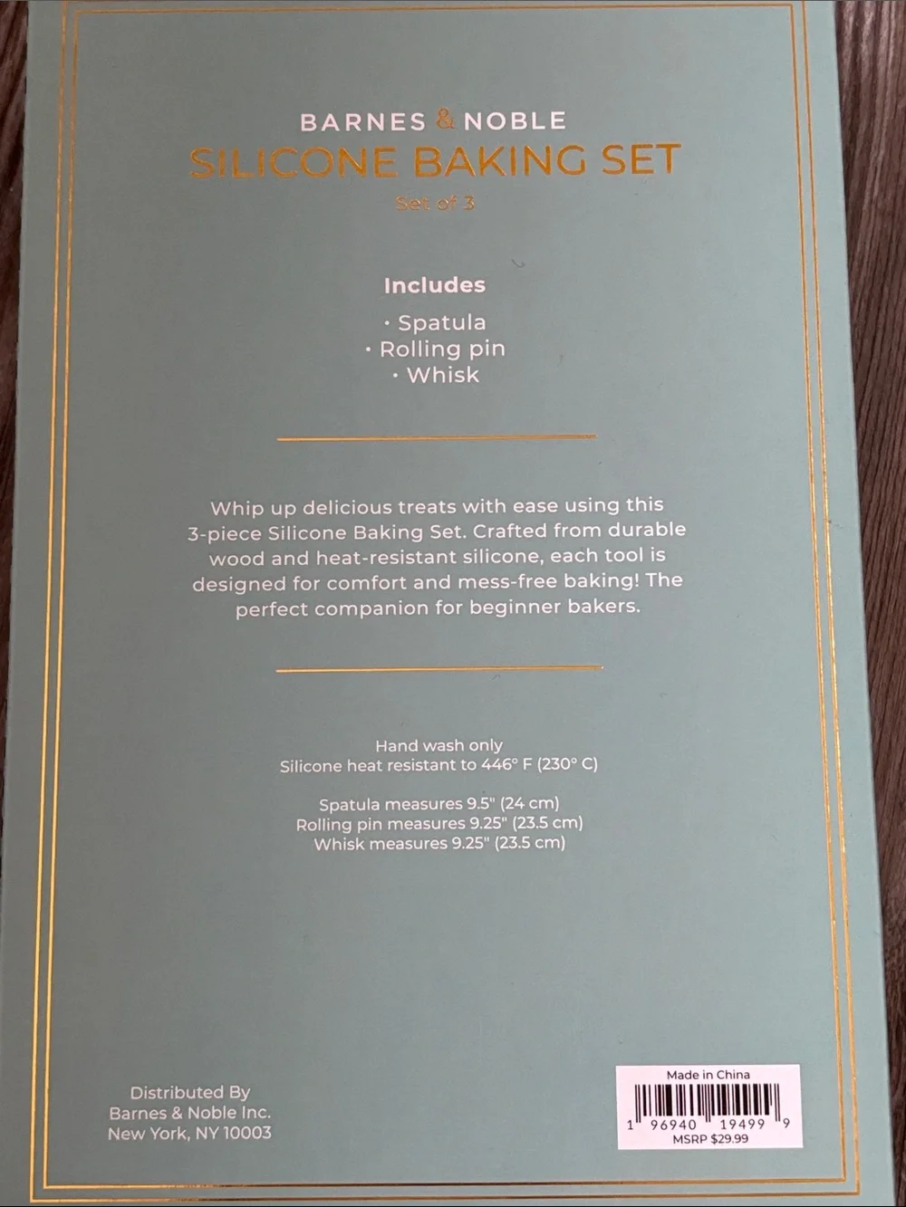 Barnes & Noble baking set